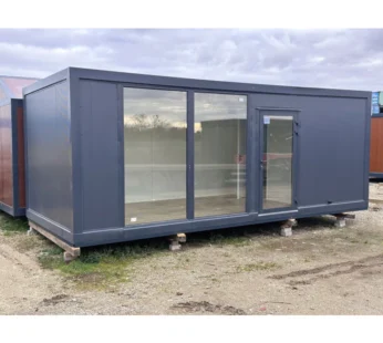Oficina 7x3m grandes vitrinas